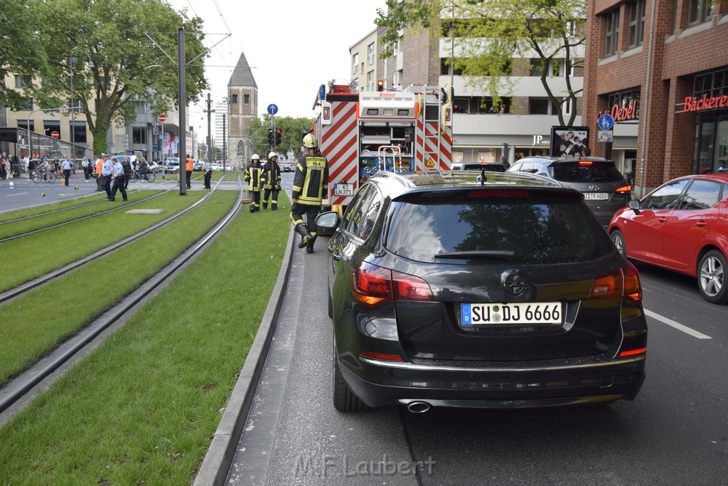 VU PKW Strab Koeln Mitte Caecilienstr Hohe Str P83.JPG - Miklos Laubert